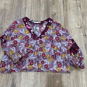 Easel Purple Floral Crop Blouse with V-Neck and 3/4 Sleeves